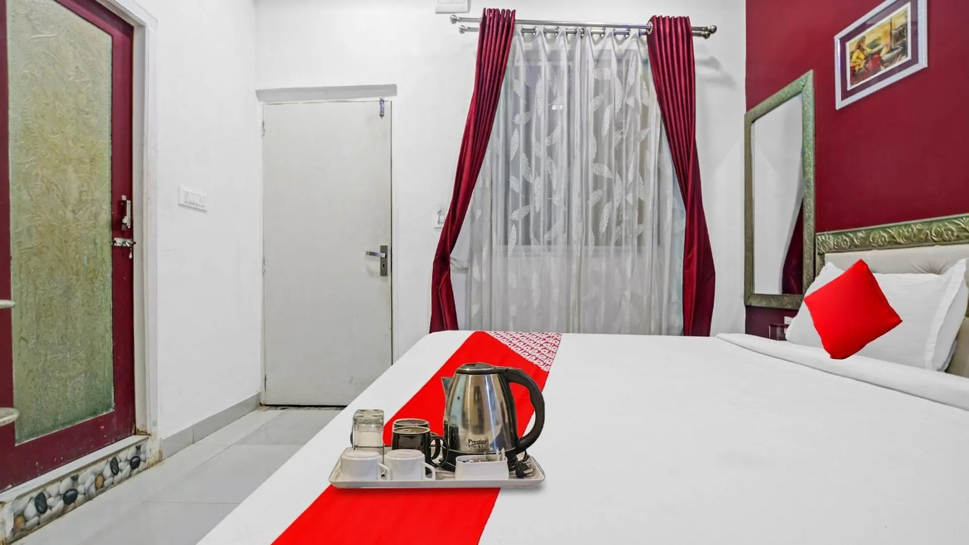 Hotel O Udaipur Palace